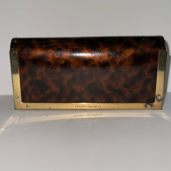 Tory Burch Accessories - Tory Burch Leopard‎ Glasses Case